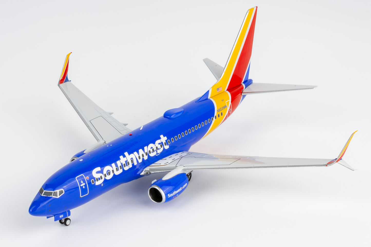 NG Models 1:200 Southwest Airlines Boeing 737-700 (scimitar) N922WN 05022