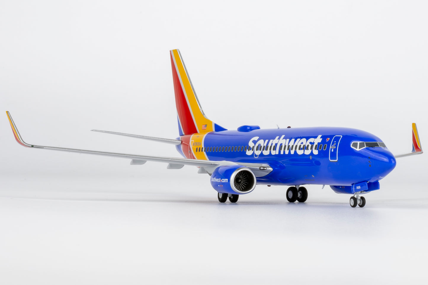 NG Models 1:200 Southwest Airlines Boeing 737-700 N7835A 05023