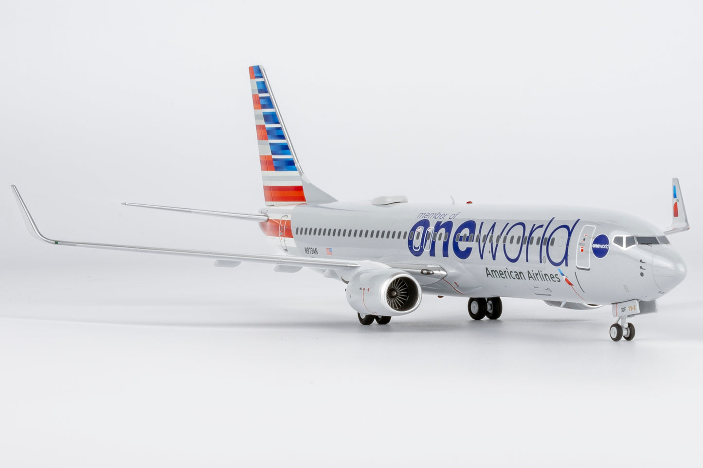 NG Models 1:200 American Airlines Boeing 737-800 "OneWorld" N973AN 08050