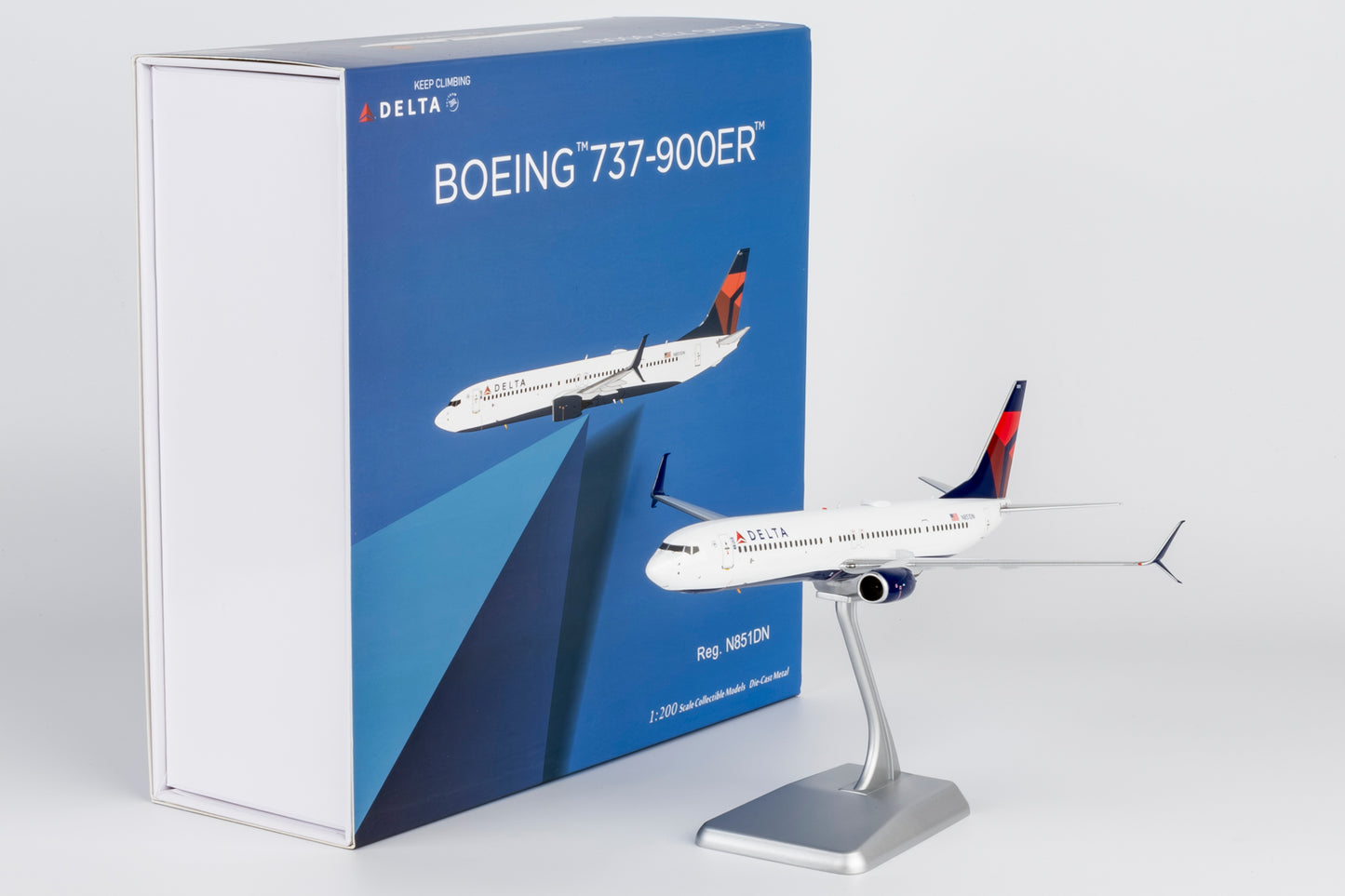 NG Models 1:200 Delta Air Lines Boeing 737-900ER scimitar N851DN 09008