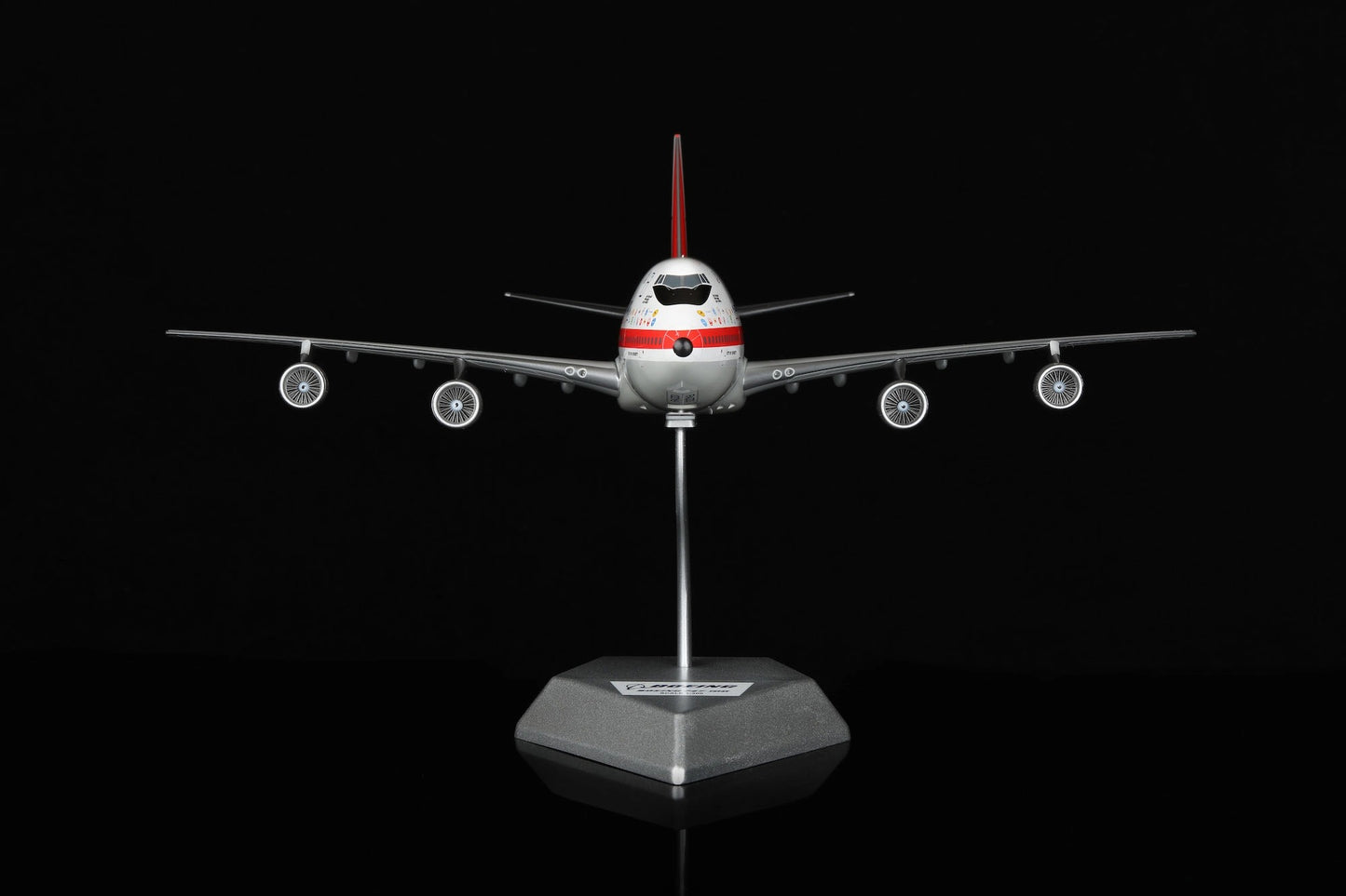 Pre-Order SQ Wings 1:200 Boeing Company 747-100 N7470 "Museum Livery" L2064