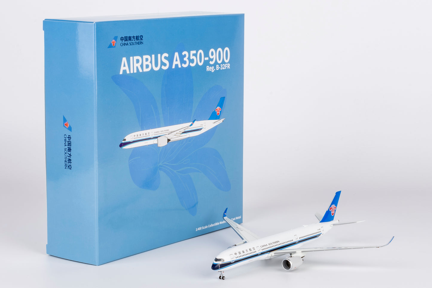 NG Models 1:400 China Southern Airbus A350-900 B-32FR 24060