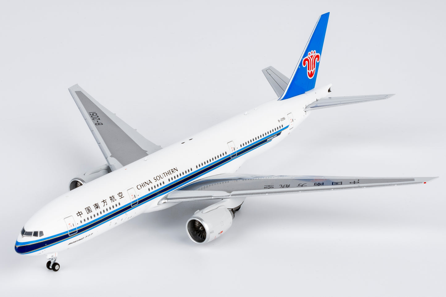 NG Models 1:400 China Southern Boeing 777-200 B-2051 24180