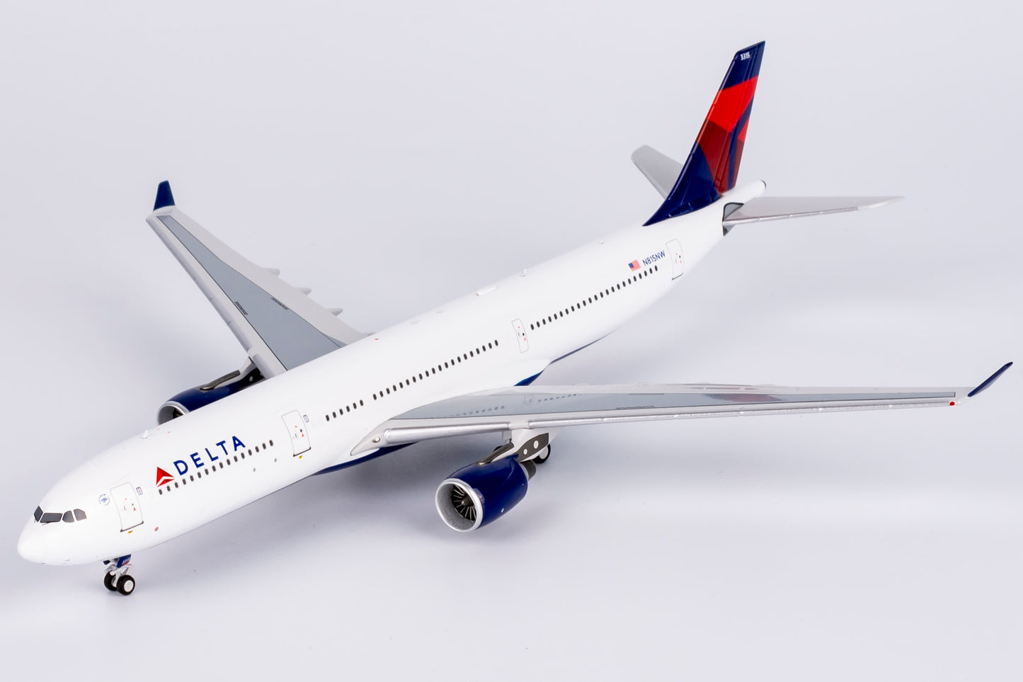 NG Models 1:400 Delta Air Lines Airbus A330-300 N815NW NG 62068