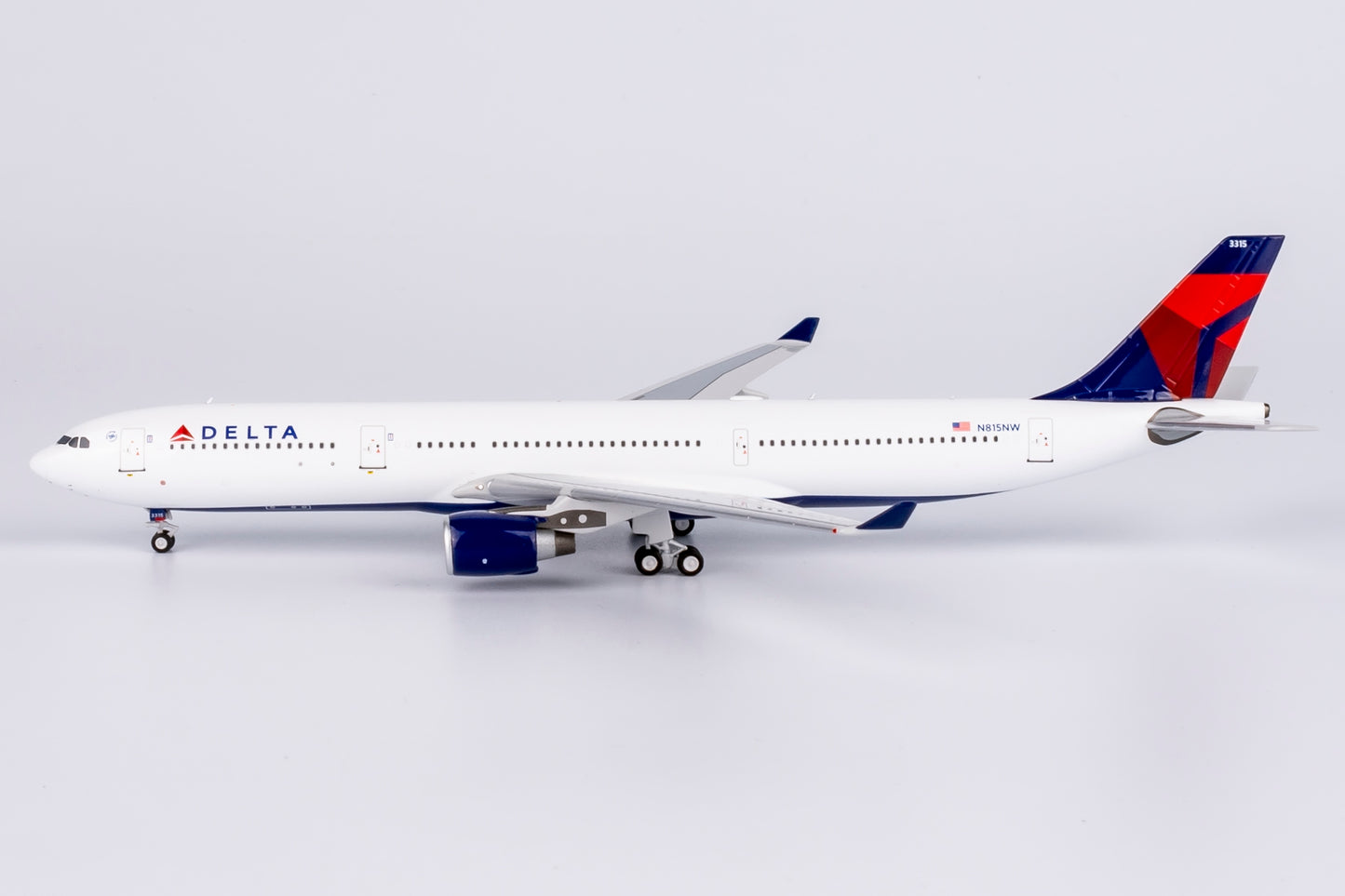 NG Models 1:400 Delta Air Lines Airbus A330-300 N815NW NG 62068