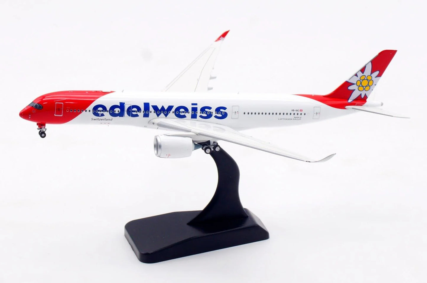 Aviation400 Edelweiss Air Airbus A350-900 HB-IBC AV4278