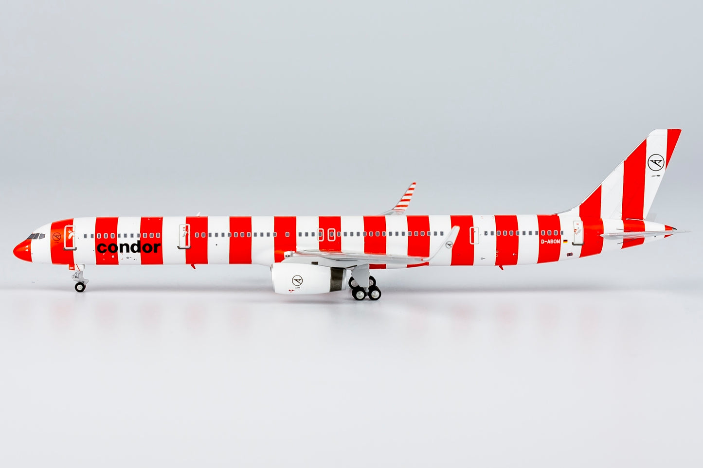 NG Models 1:400 Condor Boeing 757-300 "Passion" D-ABOM NG 45006