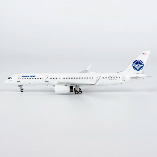 NG Models 1:400 Icelandair Boeing 757-200 TF-FIC "Pan Am" 53210
