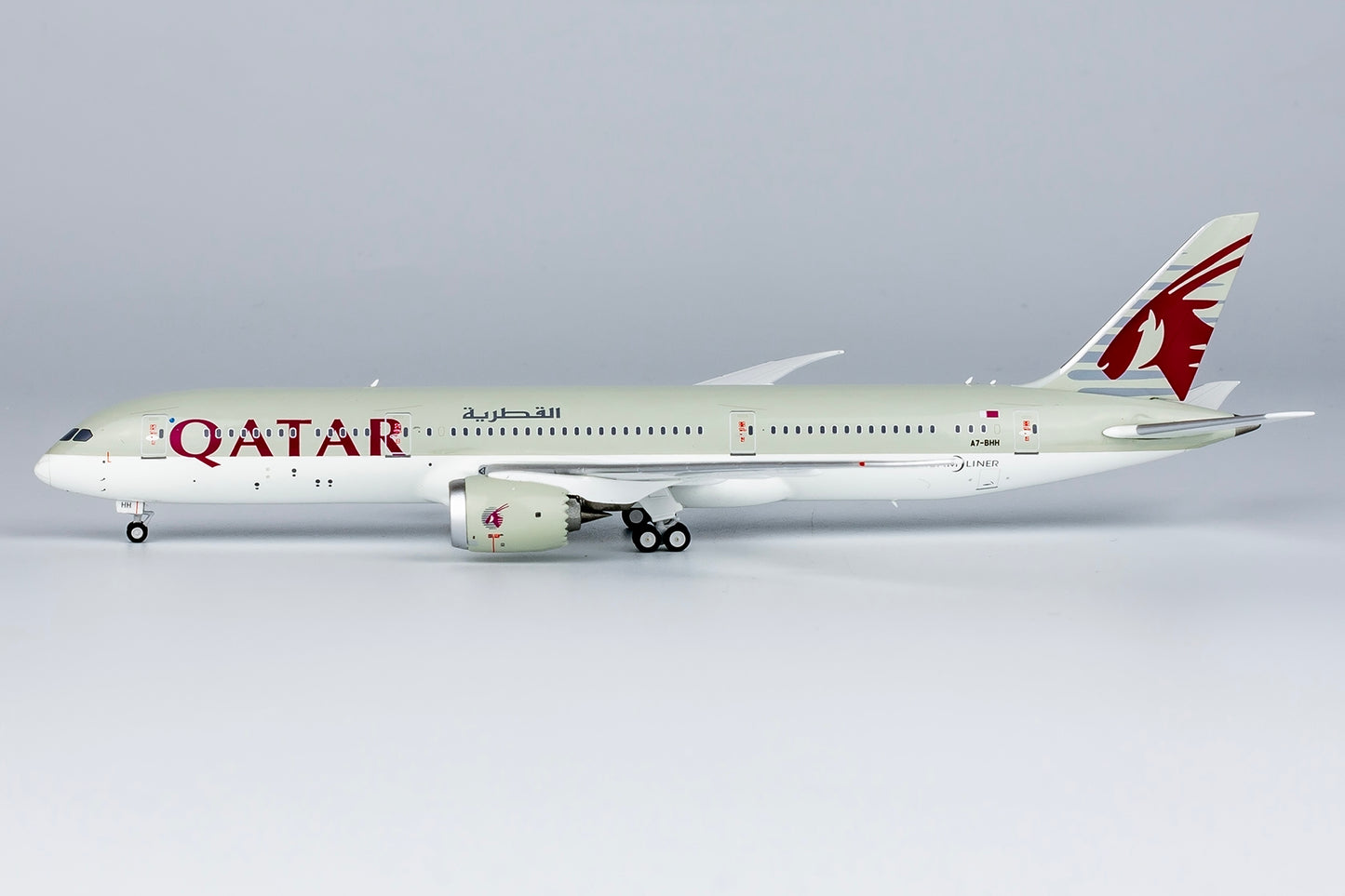 NG Models 1:400 Qatar Airways Boeing 787-9 A7-BHH NG 55106