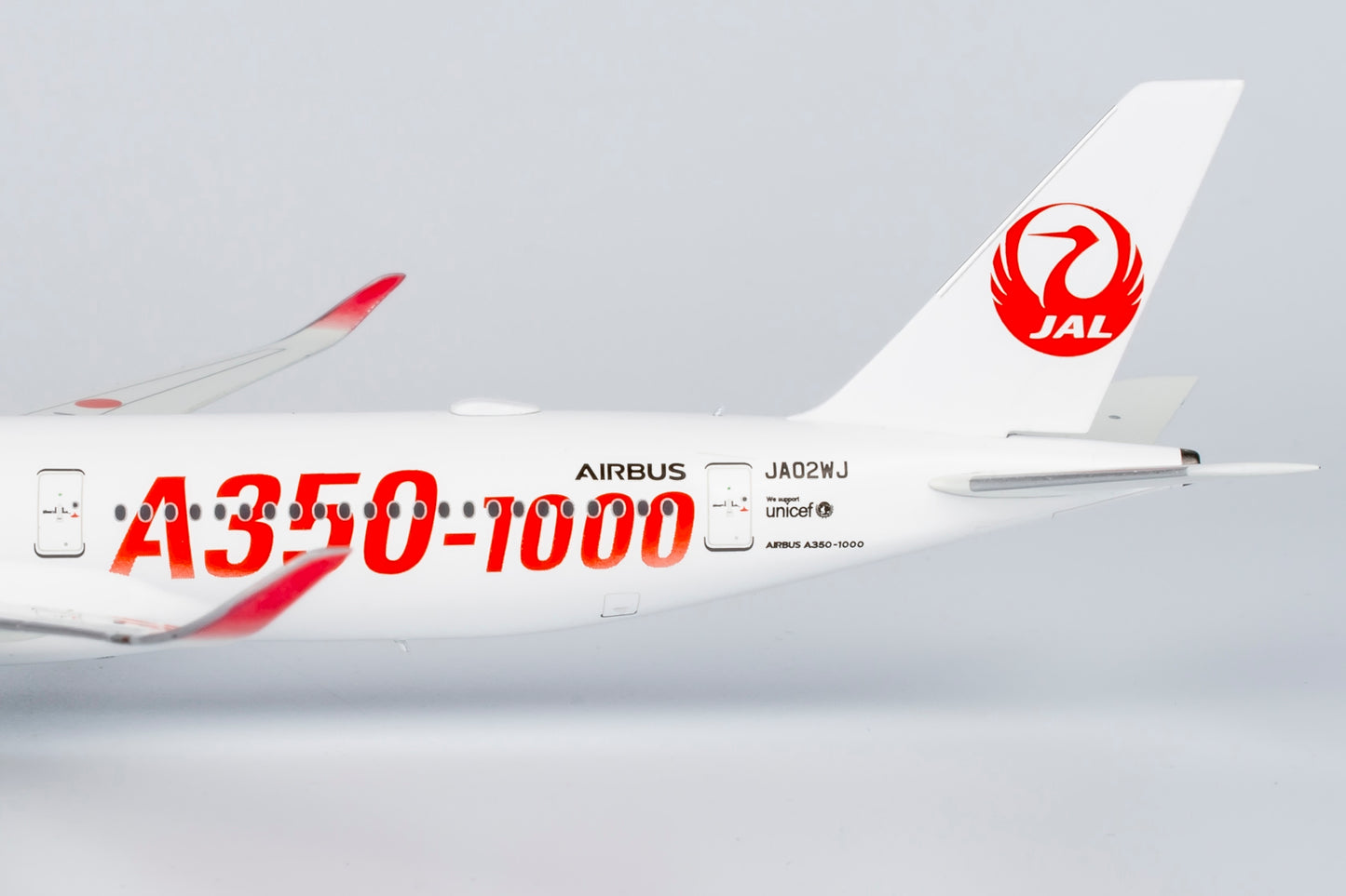 NG Models 1:400 Japan Airlines (JAL) A350-1000 JA02WJ with red "A350-1000" NG 57013