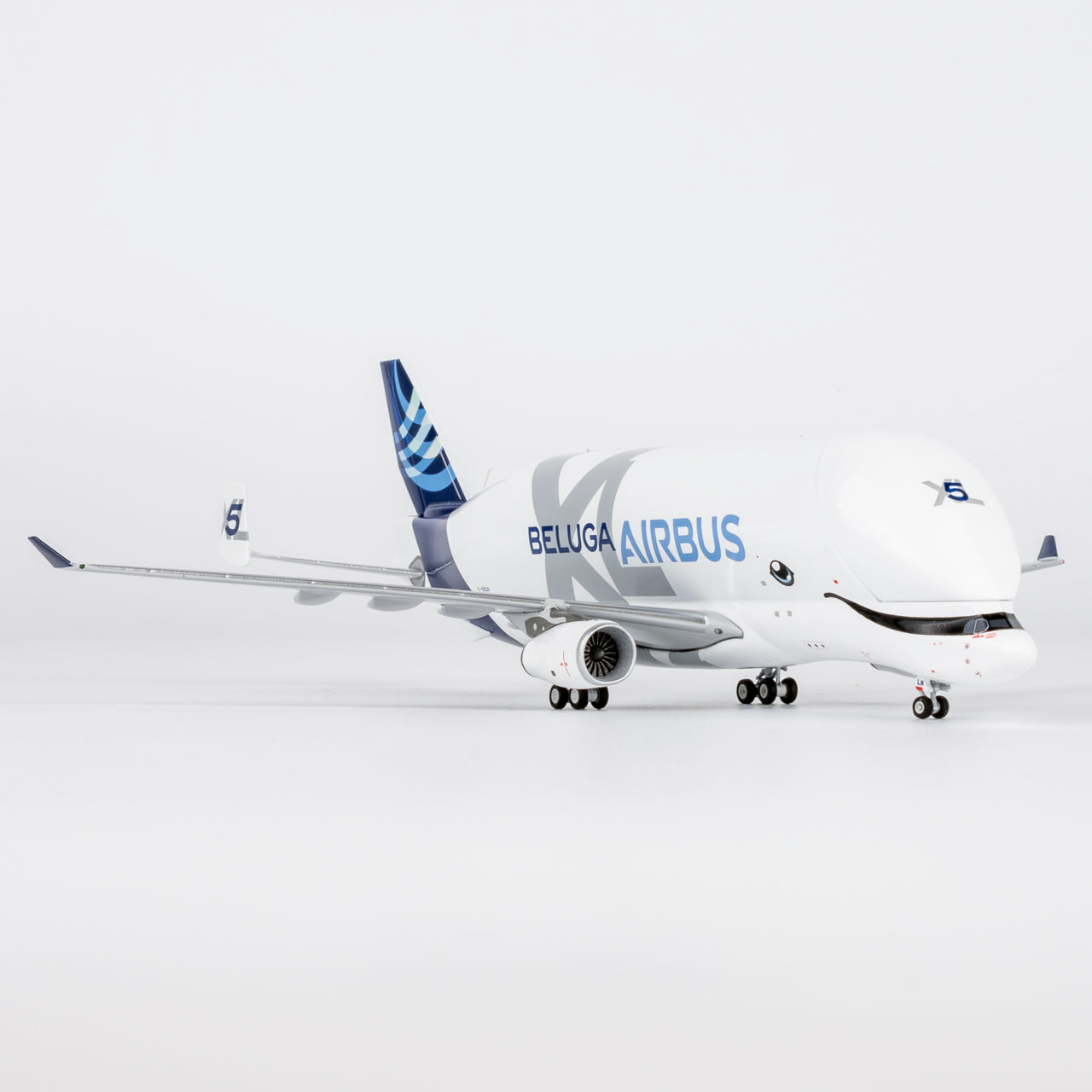 NG Models 1:400 Airbus Transport A330-743L Beluga XL F-GXLN #5 60015