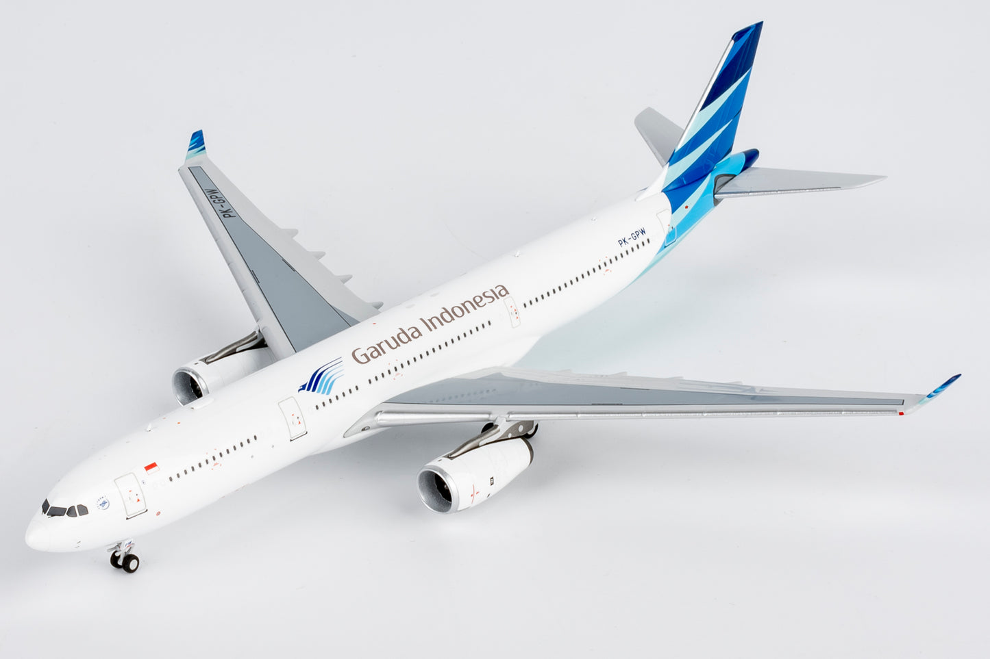 NG Models 1:400 Garuda Indonesia Airbus A330-300 PK-GPW 62074