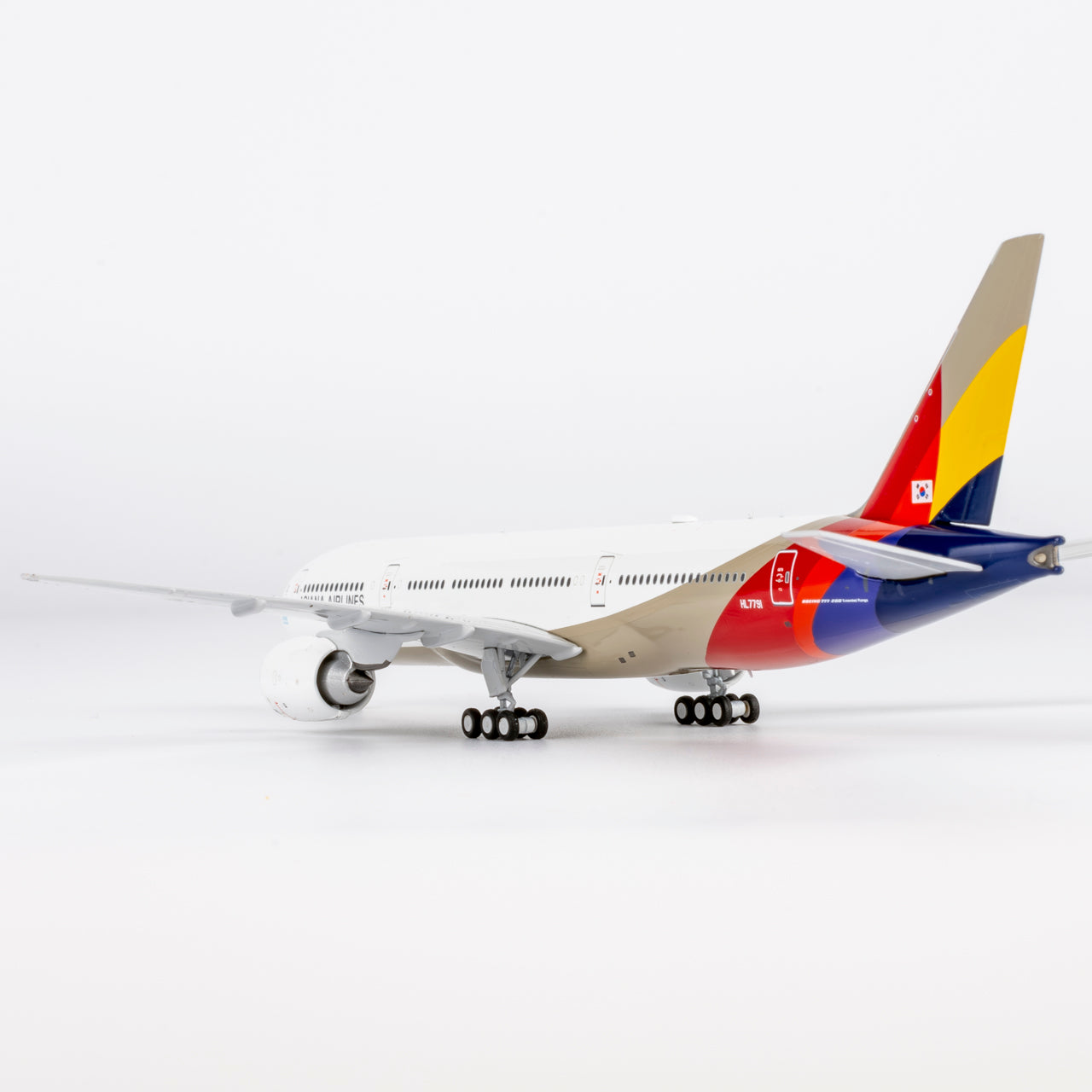NG Models 1:400 Asiana Airlines Boeing 777-200 "revised livery" HL7791 NG 72066
