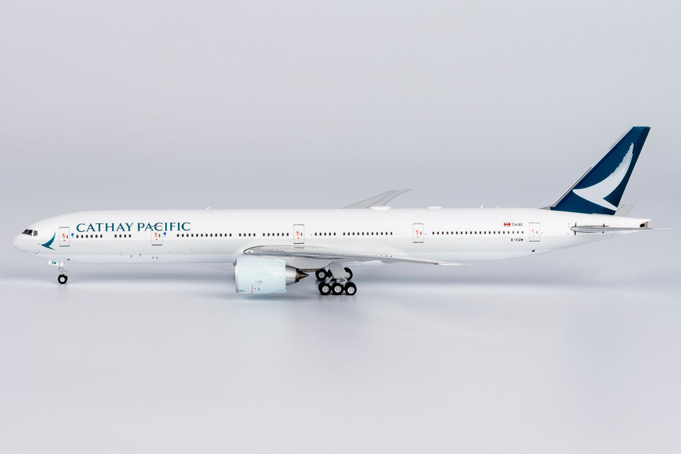NG Models 1:400 Cathay Pacific Boeing 777-300ER B-KQW NG 73069