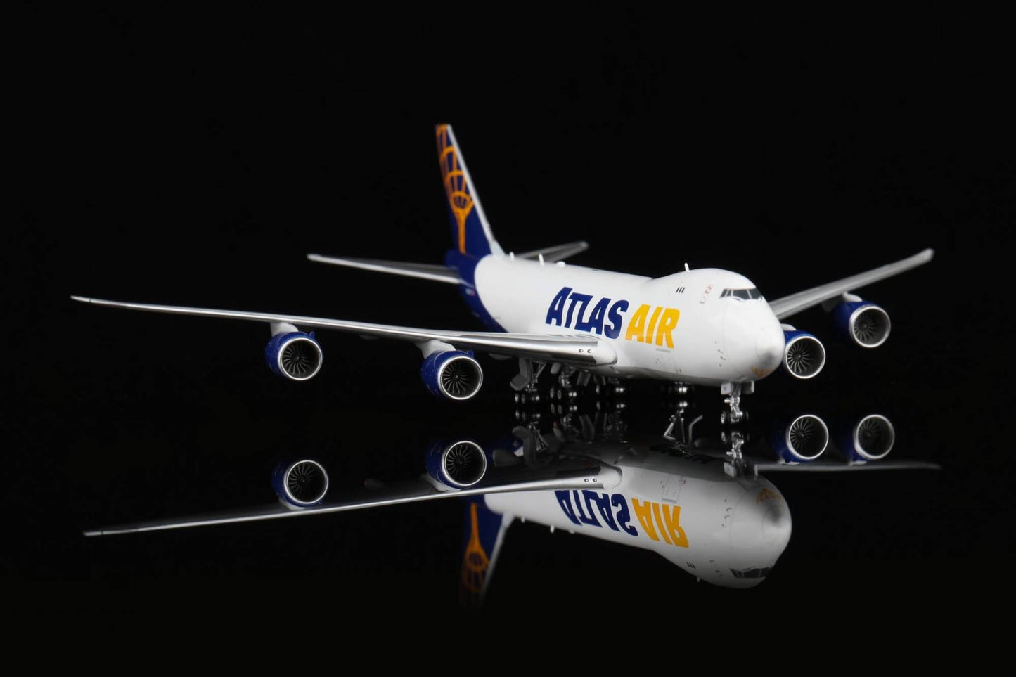 HX Models 1:400 Atlas Air Boeing 747-8F