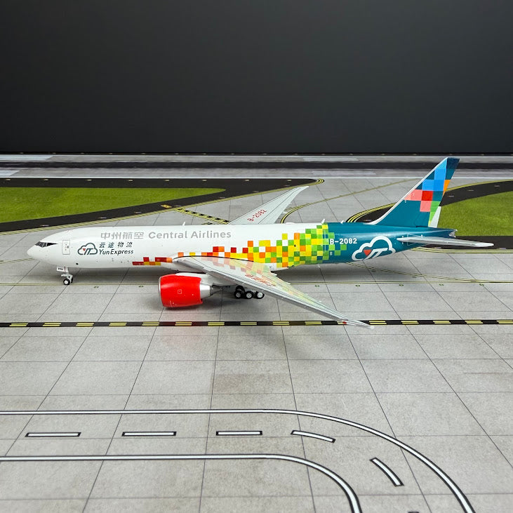 JC Wings 1:400 Central Airlines (YunExpress) Boeing 777F B-2082 LH4317