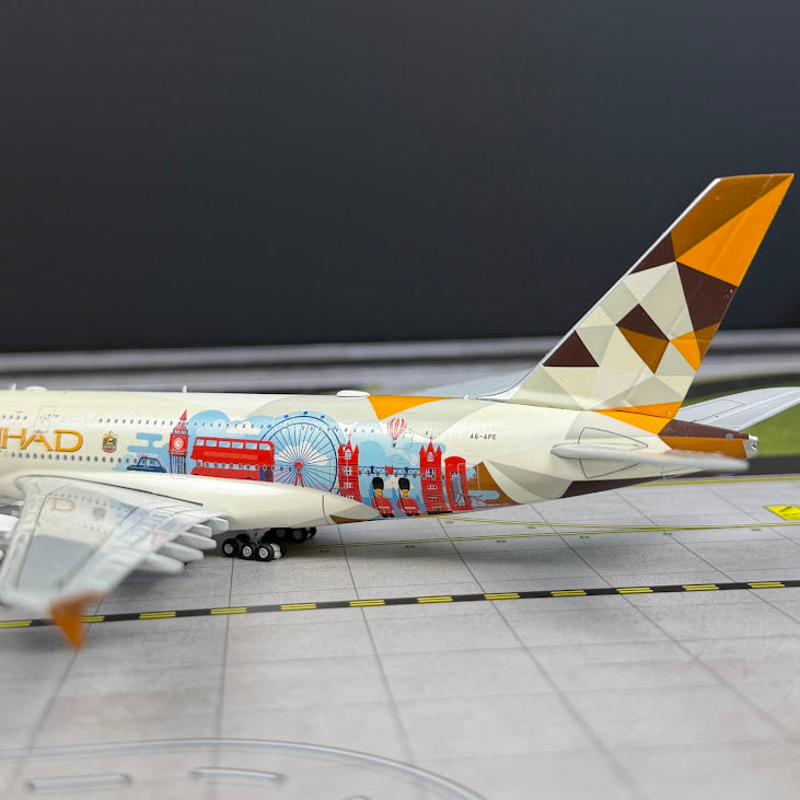 JC Wings 1:400 Etihad Airbus A380 A6-APE "Choose the United Kingdom"