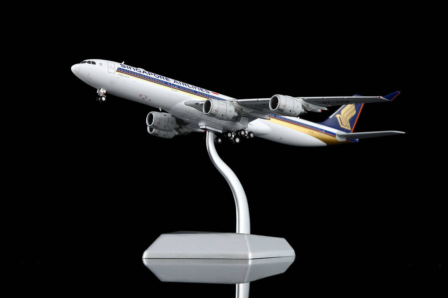 HX Models 1:400 Singapore Airlines Airbus A340-500 9V-SGB A530102