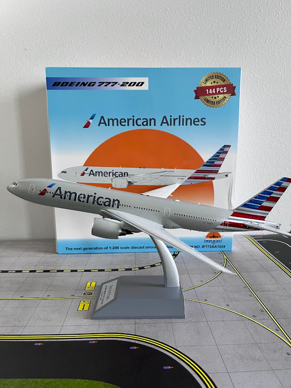 InFlight200 American Airlines Boeing 777-200 N787AL IF772AA1024