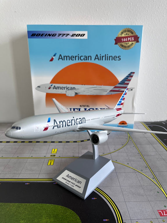 InFlight200 American Airlines Boeing 777-200 N787AL IF772AA1024