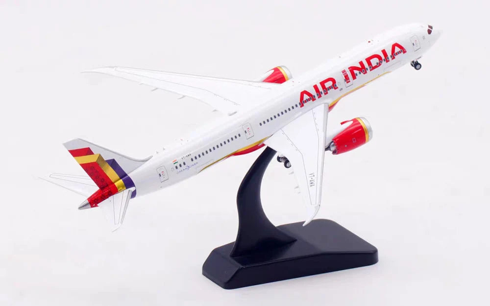AV400 Air India Boeing 787-9 VT-AWA AV4374