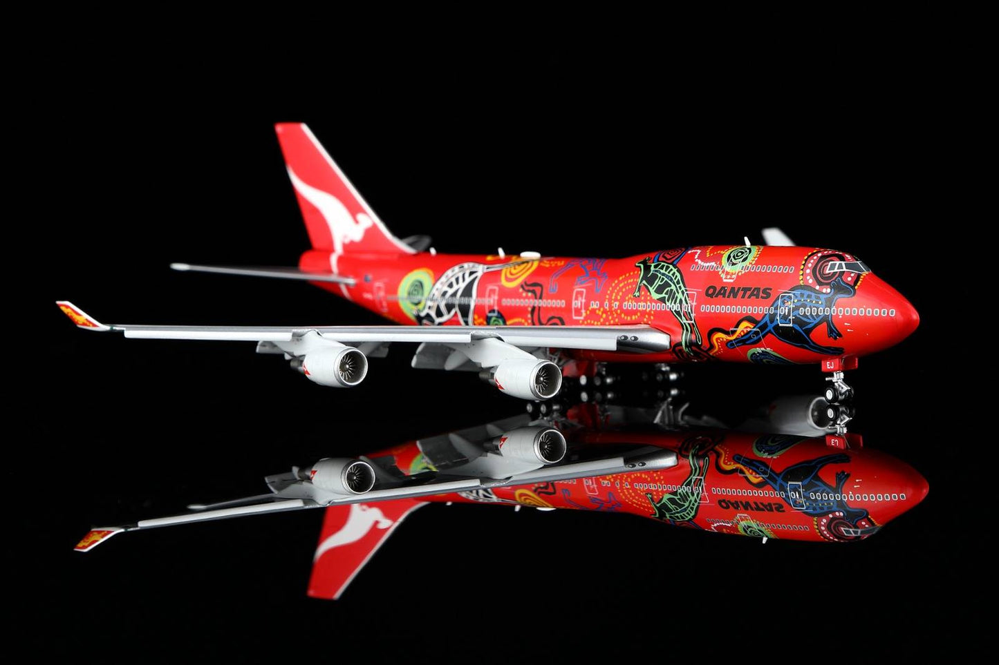 HX Models 1:400 Qantas Airways Boeing 747-400 VH-OEJ "Wunala Dreaming" Flaps Down B616501F