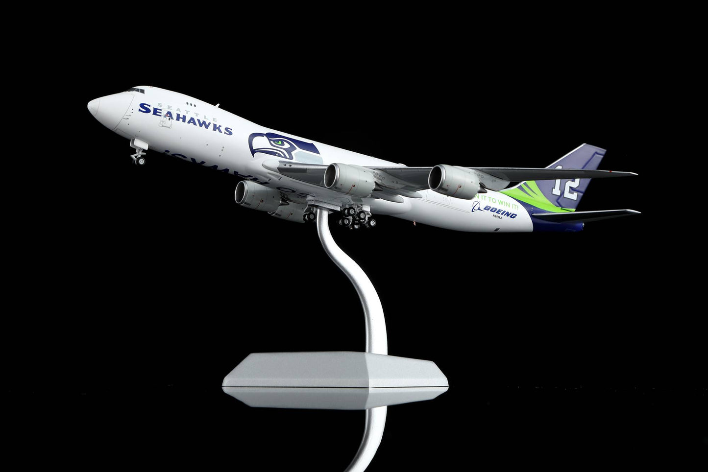 HX Models 1:400 Boeing 747-8F N841BA "Seattle Seahawks" B631007