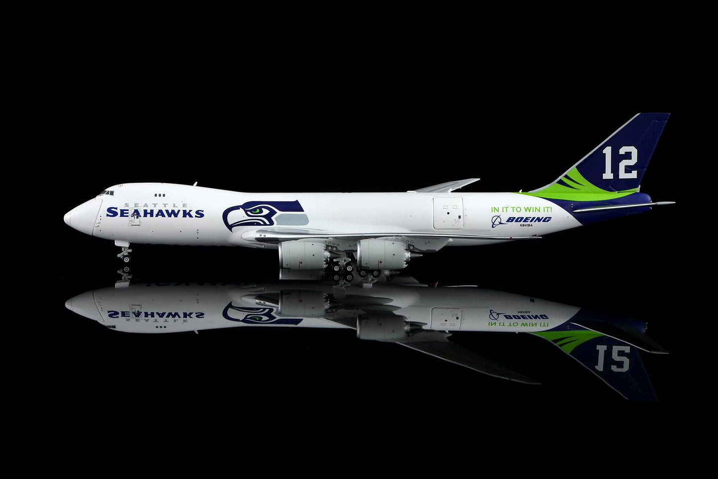 HX Models 1:400 Boeing 747-8F N841BA "Seattle Seahawks" Interactive B631007C