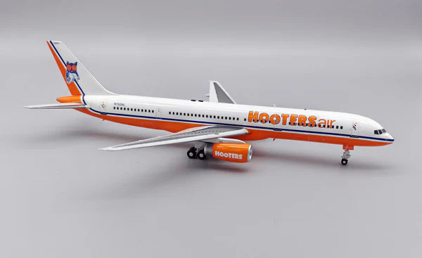 B-Models 1:200 Hooters Air Boeing 757-200 N750WL B-752-H1