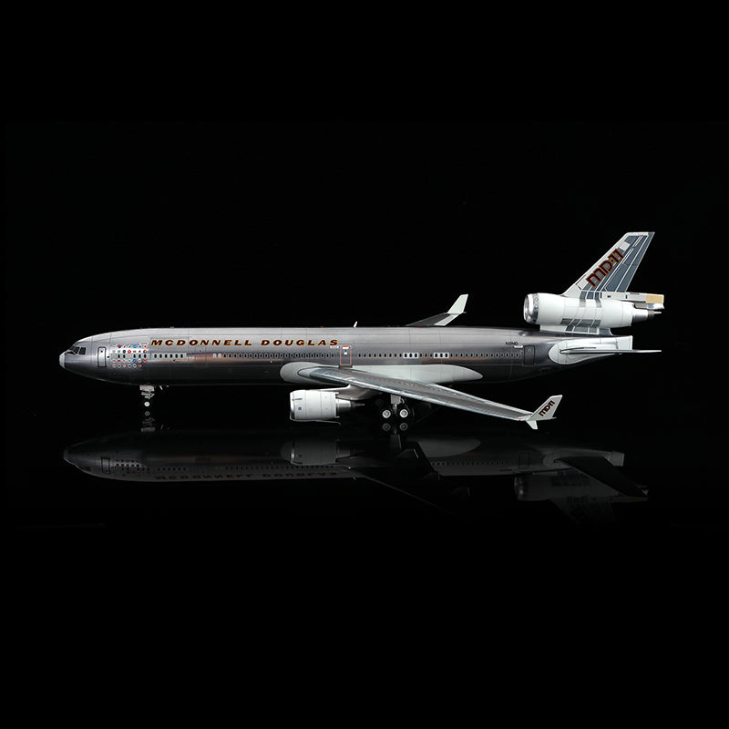 SQ Wings 1:200 McDonnell Douglas MD-11 N11MD "Prototype" L2105 and L2105FD