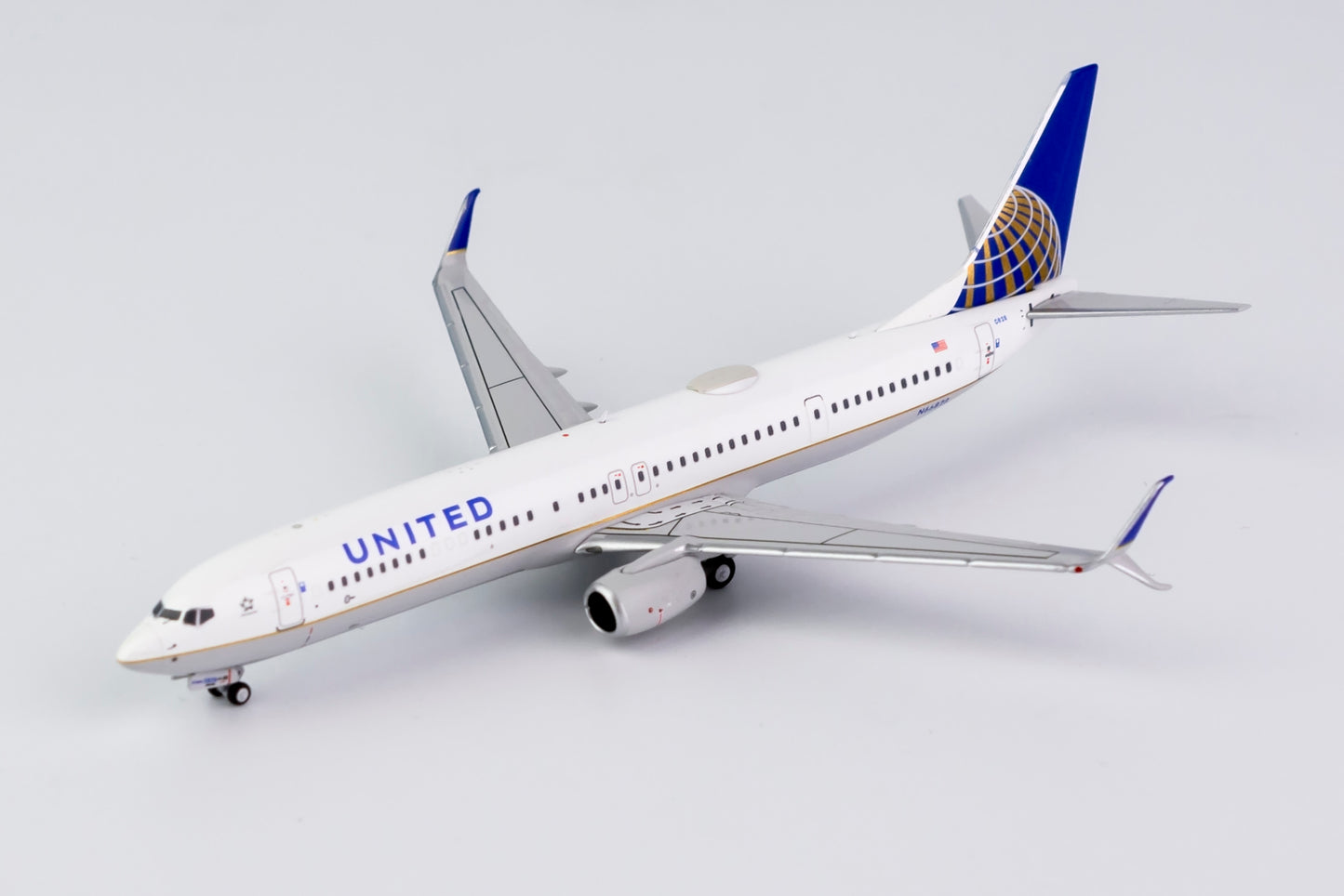 NG Models 1:400 United Airlines Boeing 737-900 N66828 "Merger Livery" NG 79008