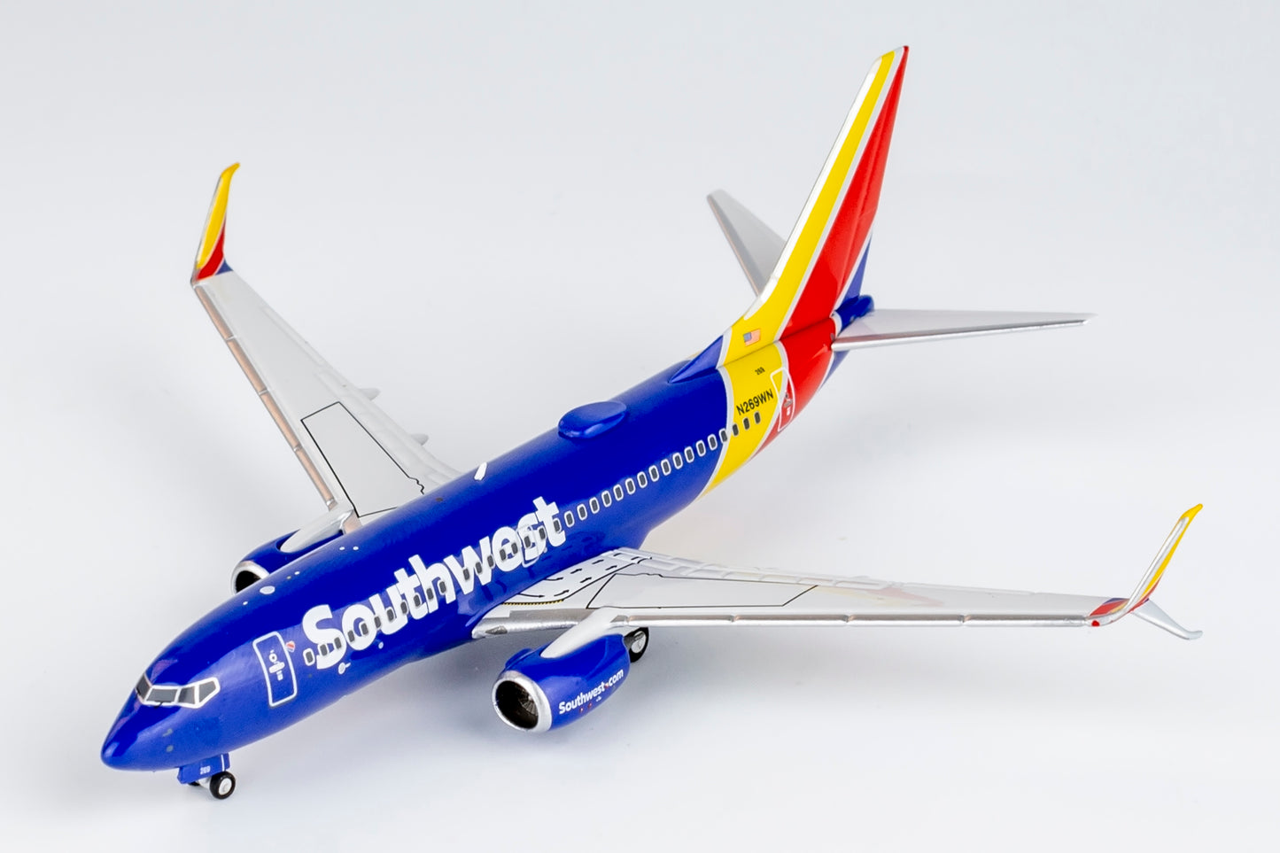 NG Models 1:400 Southwest Airlines 737-700/w N269WN Heart livery (scimitar winglets) NG 77041
