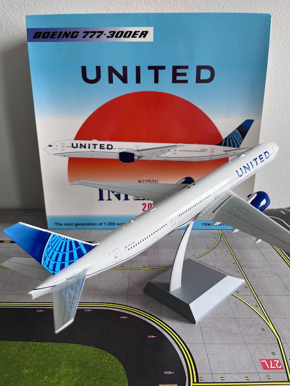 InFlight200 United Airlines Boeing 777-300 N2250U IF773UA1123