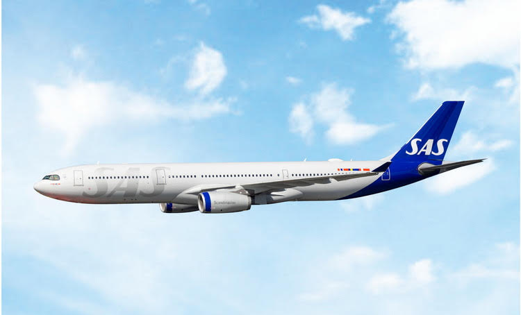 Pre-Order Phoenix Models 1:400 SAS Airbus A330-300 LN-RKT "New Livery" 12109