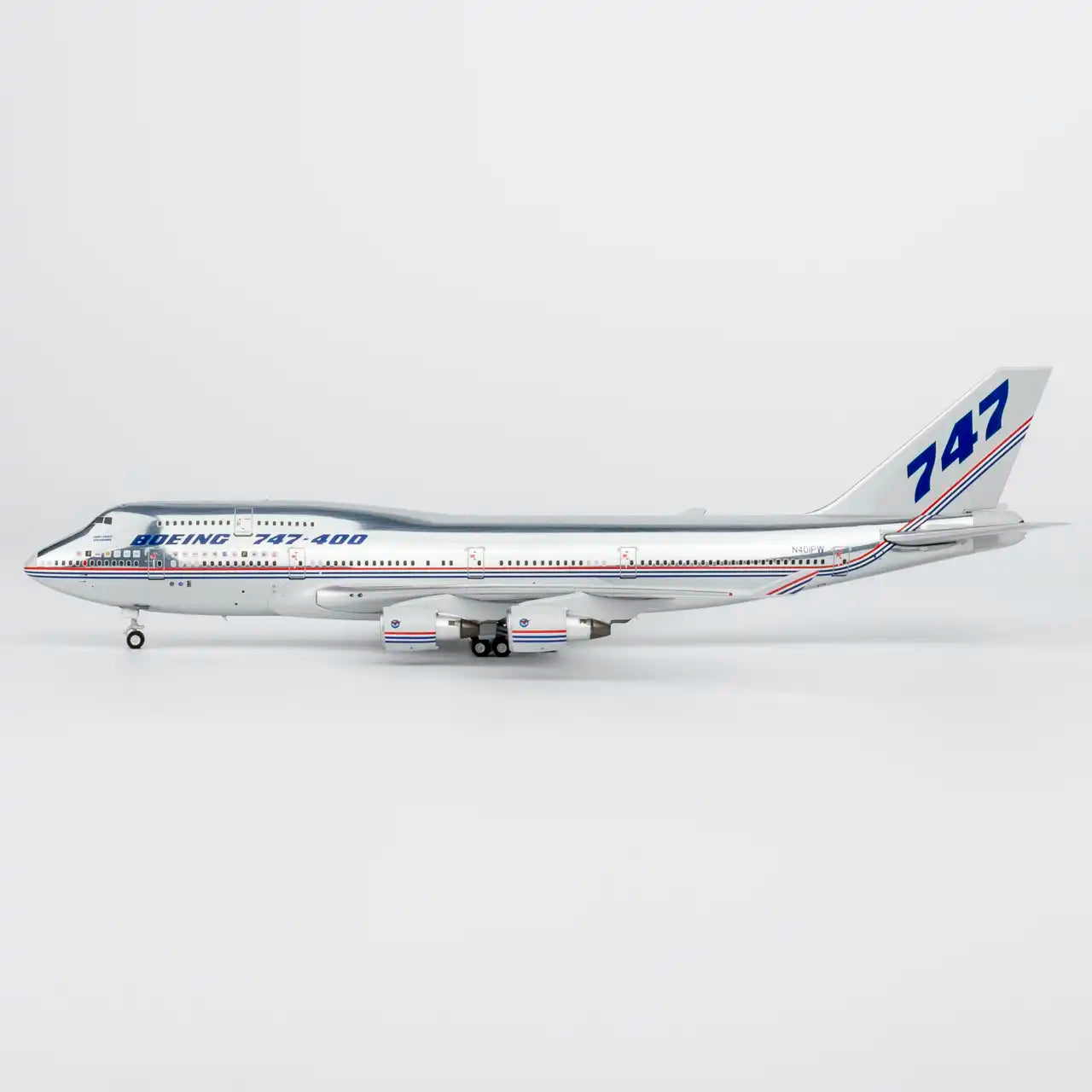 NG Models 1:400 Boeing 747-400 N401PW "House Colors" 04010