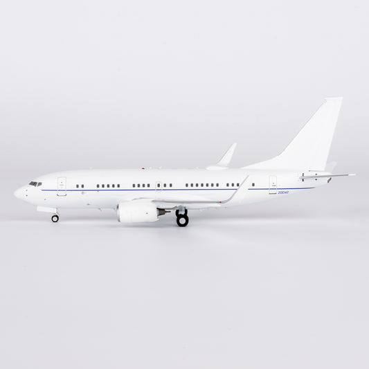NG Models 1:200 U.S. Air Force C-40B NG 05008
