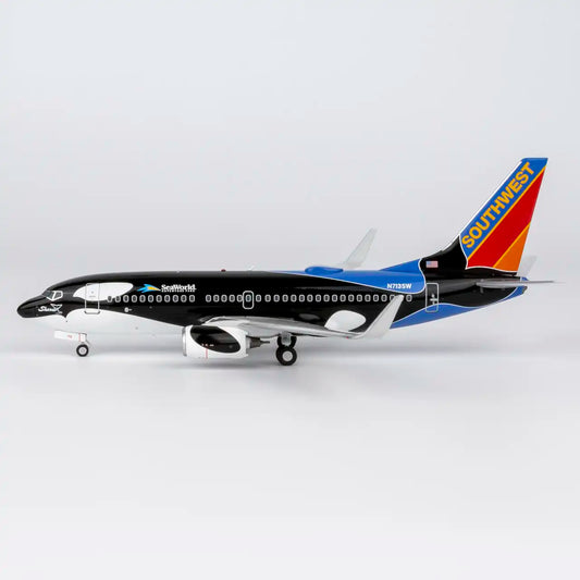 NG Models 1:200 Southwest Airlines Boeing 737-700 N713SW "Shamu" 05038