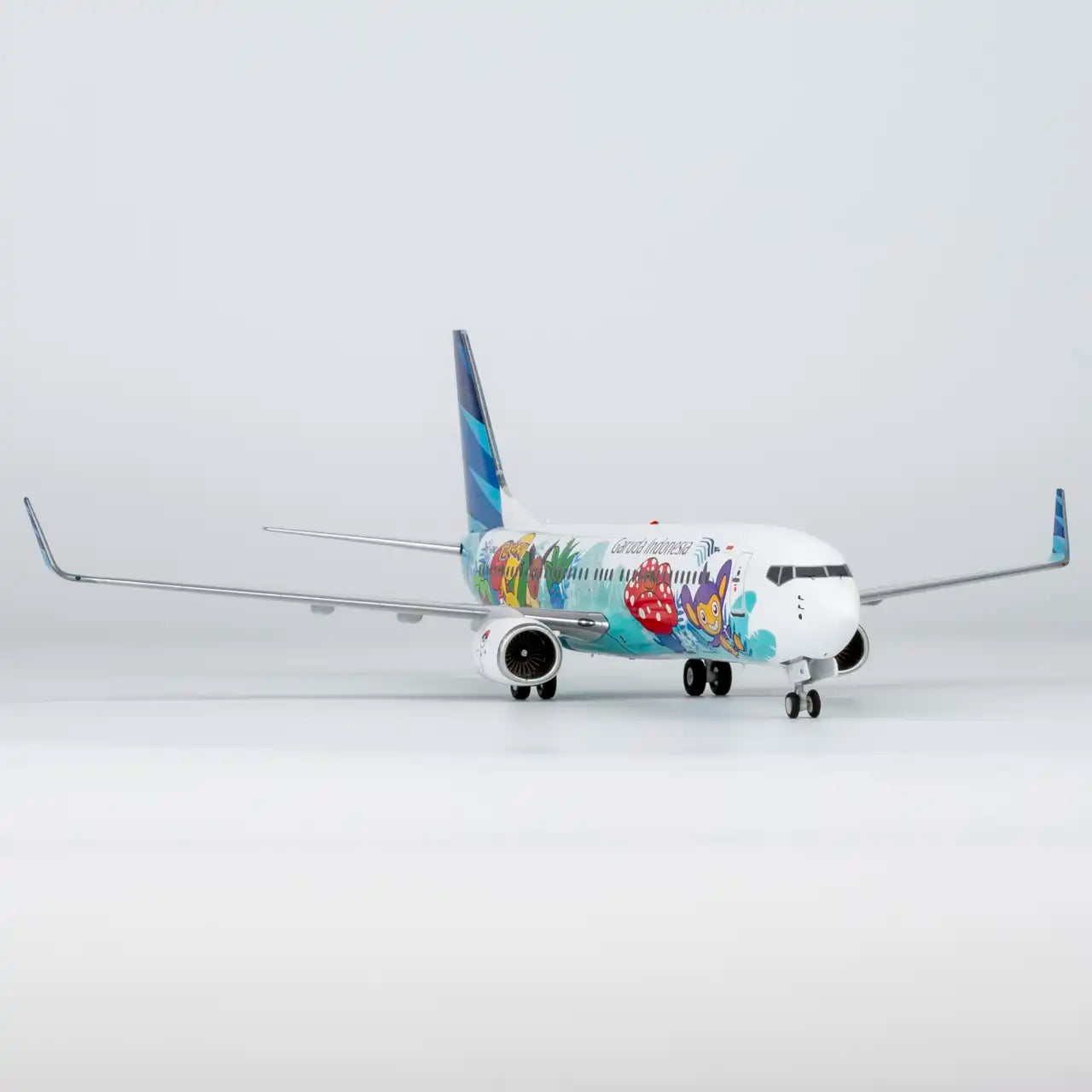NG Models 1:200 Garuda Indonesia Boeing 737-800 PK-GMU "Pikachu Jet" 08012