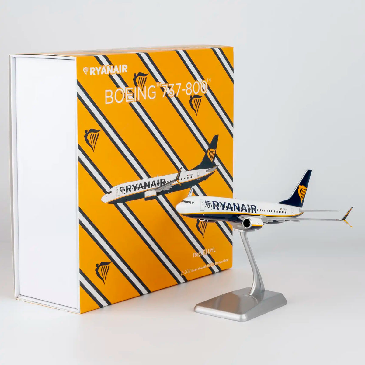 NG Models 1:200 Ryanair Boeing 737-800 EI-DYL 08065