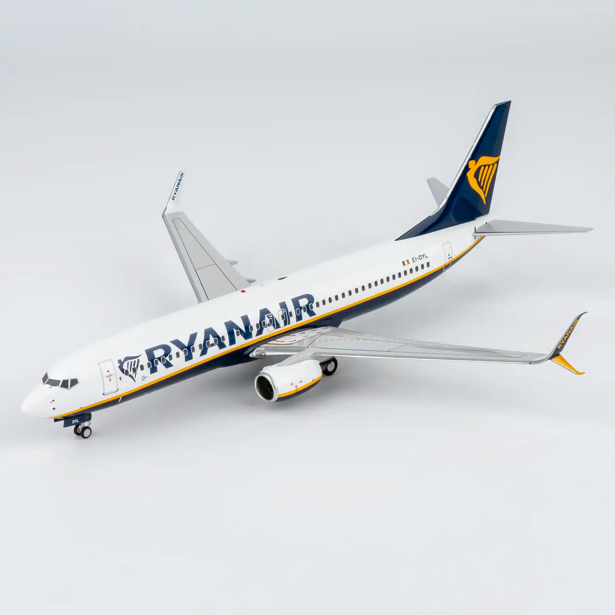 NG Models 1:200 Ryanair Boeing 737-800 EI-DYL 08065
