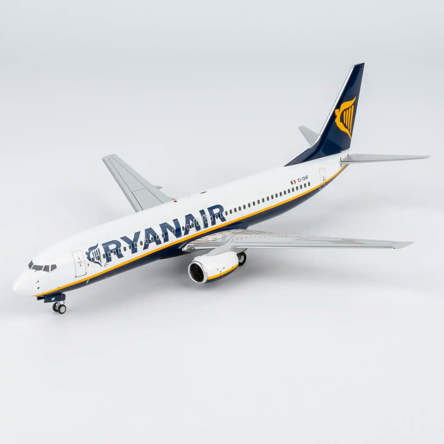 NG Models 1:200 Ryanair Boeing 737-800 EI-DHF "without winglets" 08066
