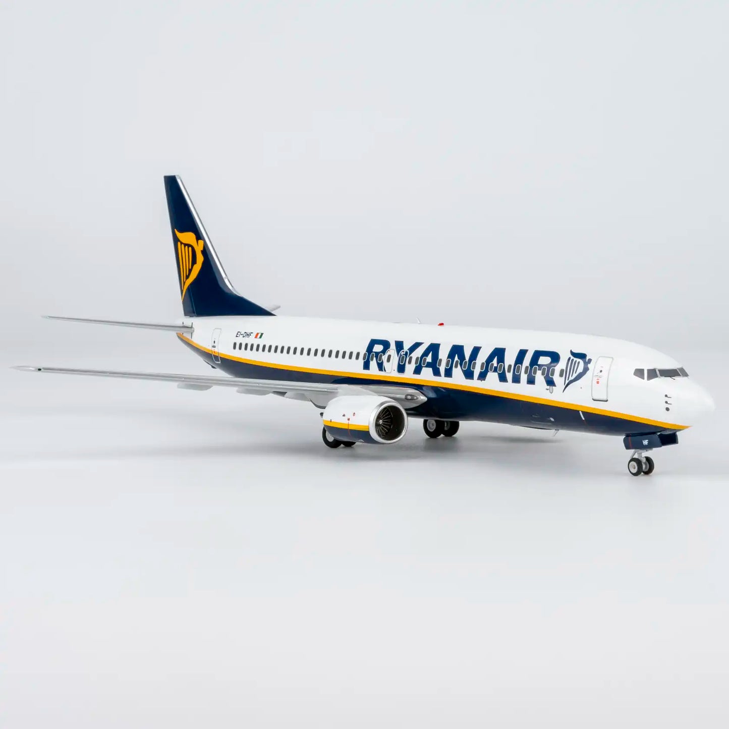 NG Models 1:200 Ryanair Boeing 737-800 EI-DHF "without winglets" 08066