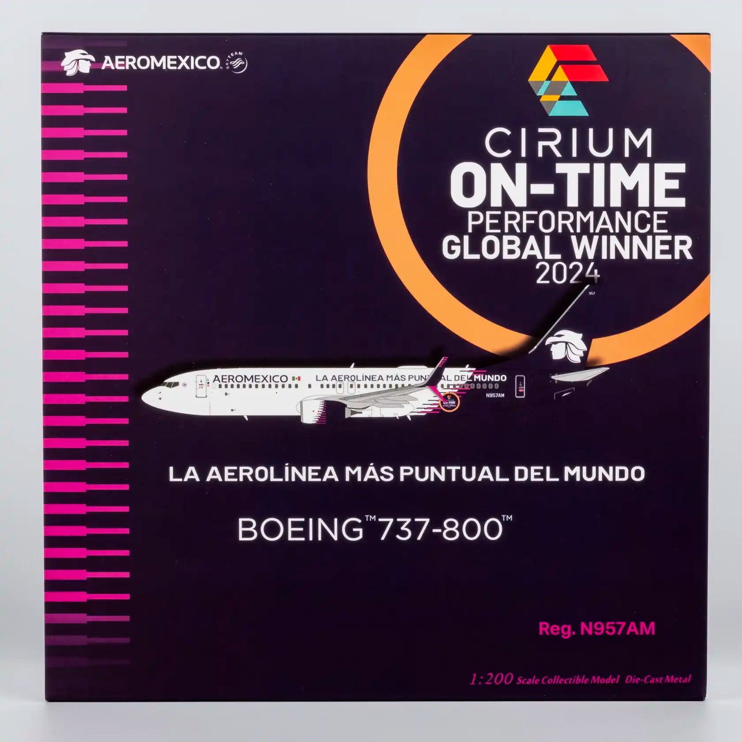 NG Models 1:200 Aeromexico Boeing 737-800 N957AM "La Aerolinea Mas Puntual Del Mundo" 08067