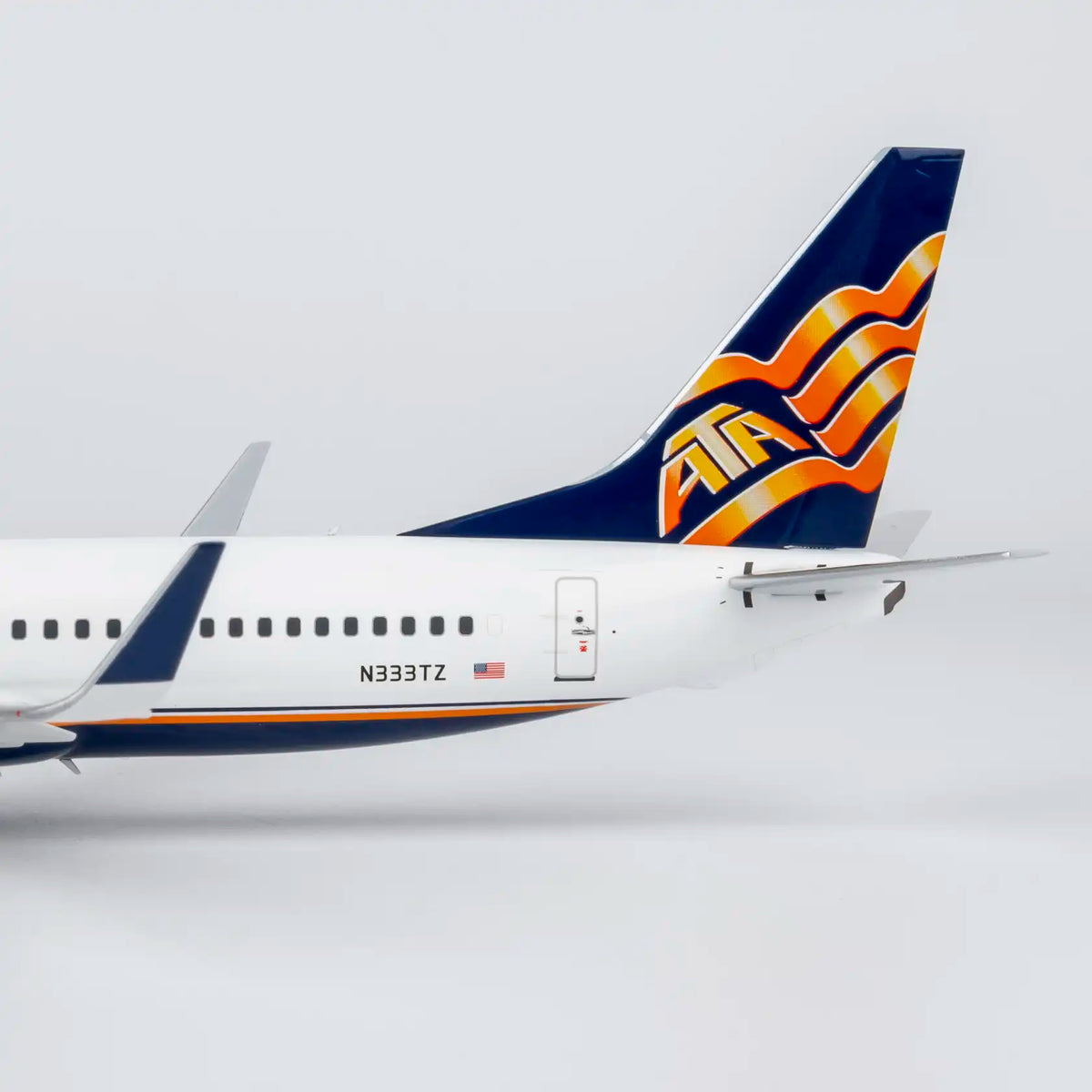 NG Models 1:200 ATA Airlines Boeing 737-800 N333TZ 08069