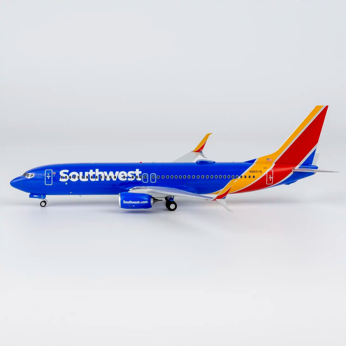 NG Models 1:200 Southwest Airlines Boeing 737-800 N8657B "Heart Livery" 08073