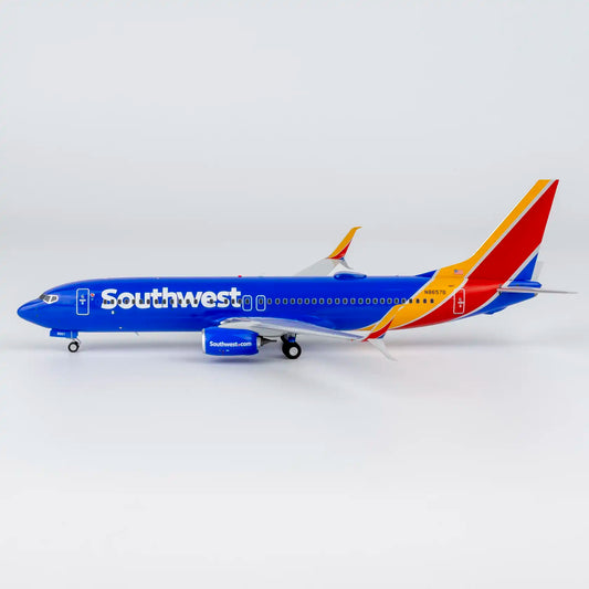 NG Models 1:200 Southwest Airlines Boeing 737-800 N8657B "Heart Livery" 08073