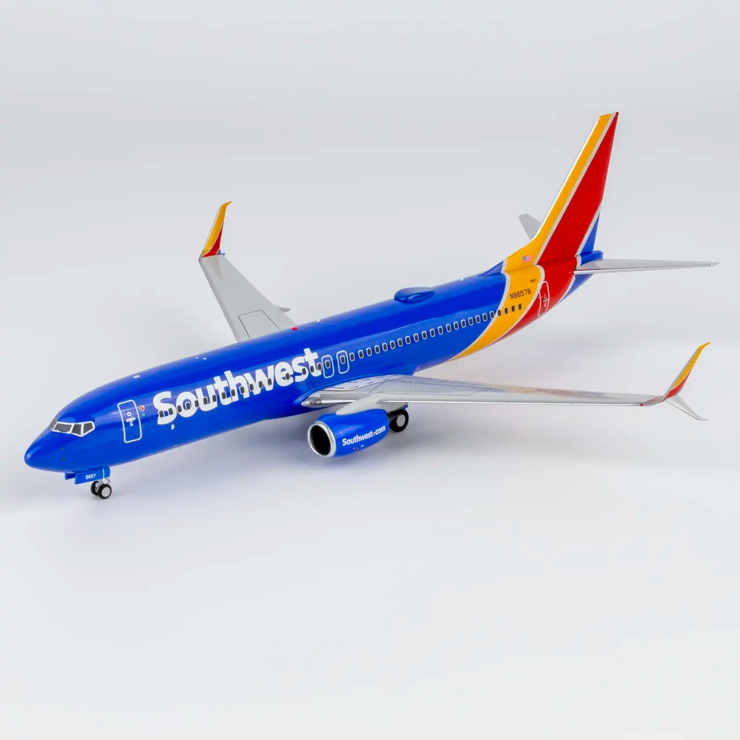 NG Models 1:200 Southwest Airlines Boeing 737-800 N8657B "Heart Livery" 08073