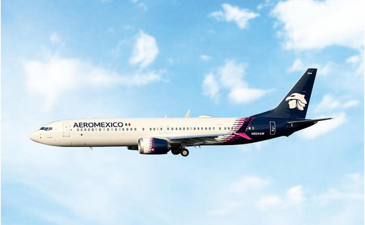 Pre-Order Phoenix Models 1:400 Aeromexico Boeing 737 MAX 9 N804AM 12086
