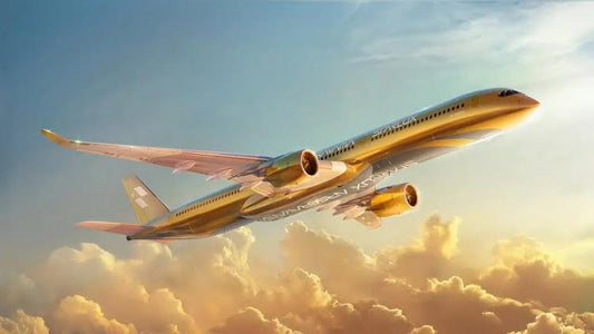 Pre-Order Phoenix Models 1:400 Starlux Airbus A350-1000 B-58554 "Airsorayama Gold" 04694