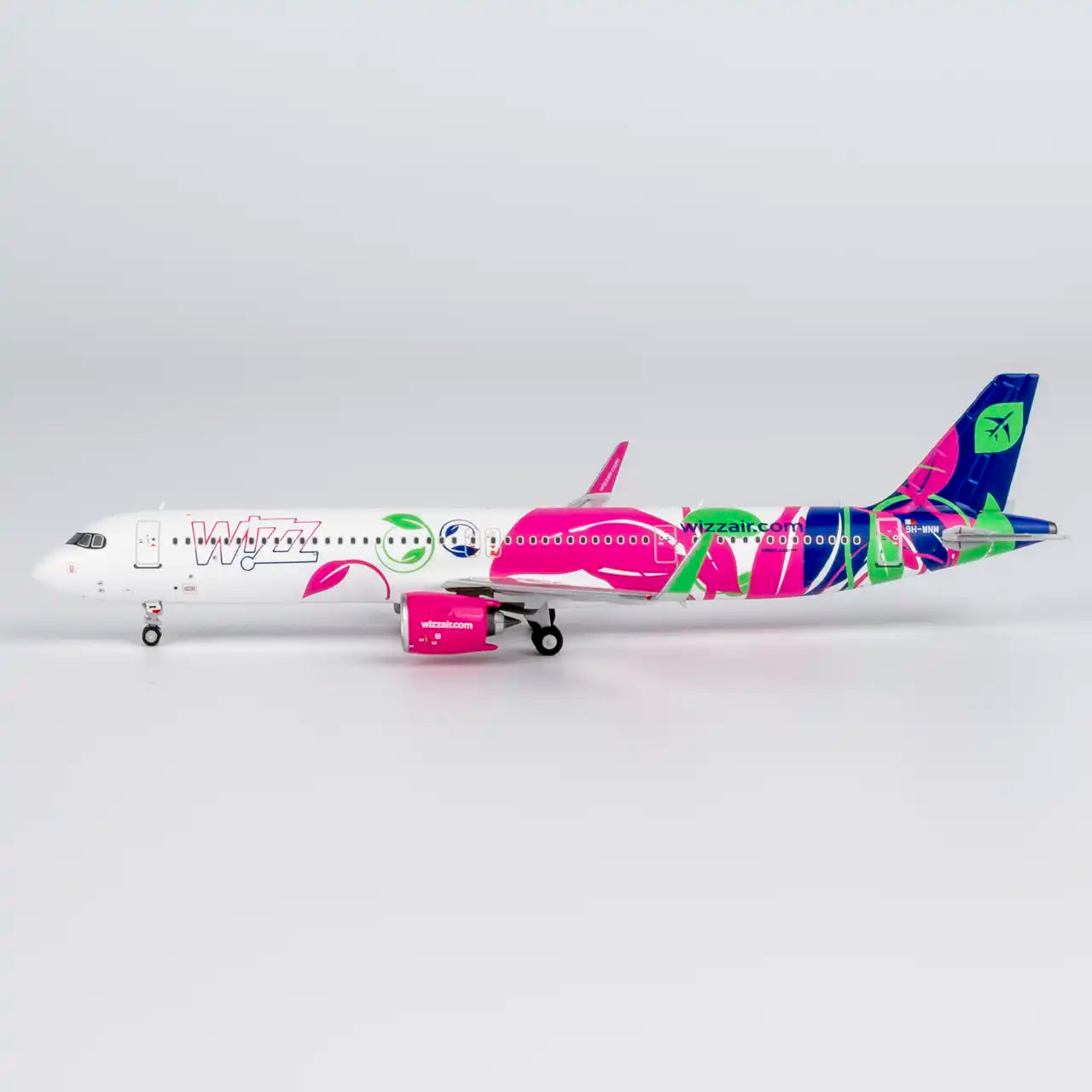 NG Models 1:400 Wizz Air Malta Airbus A321neo 9H-WNM "Fly the Greenest" 13138